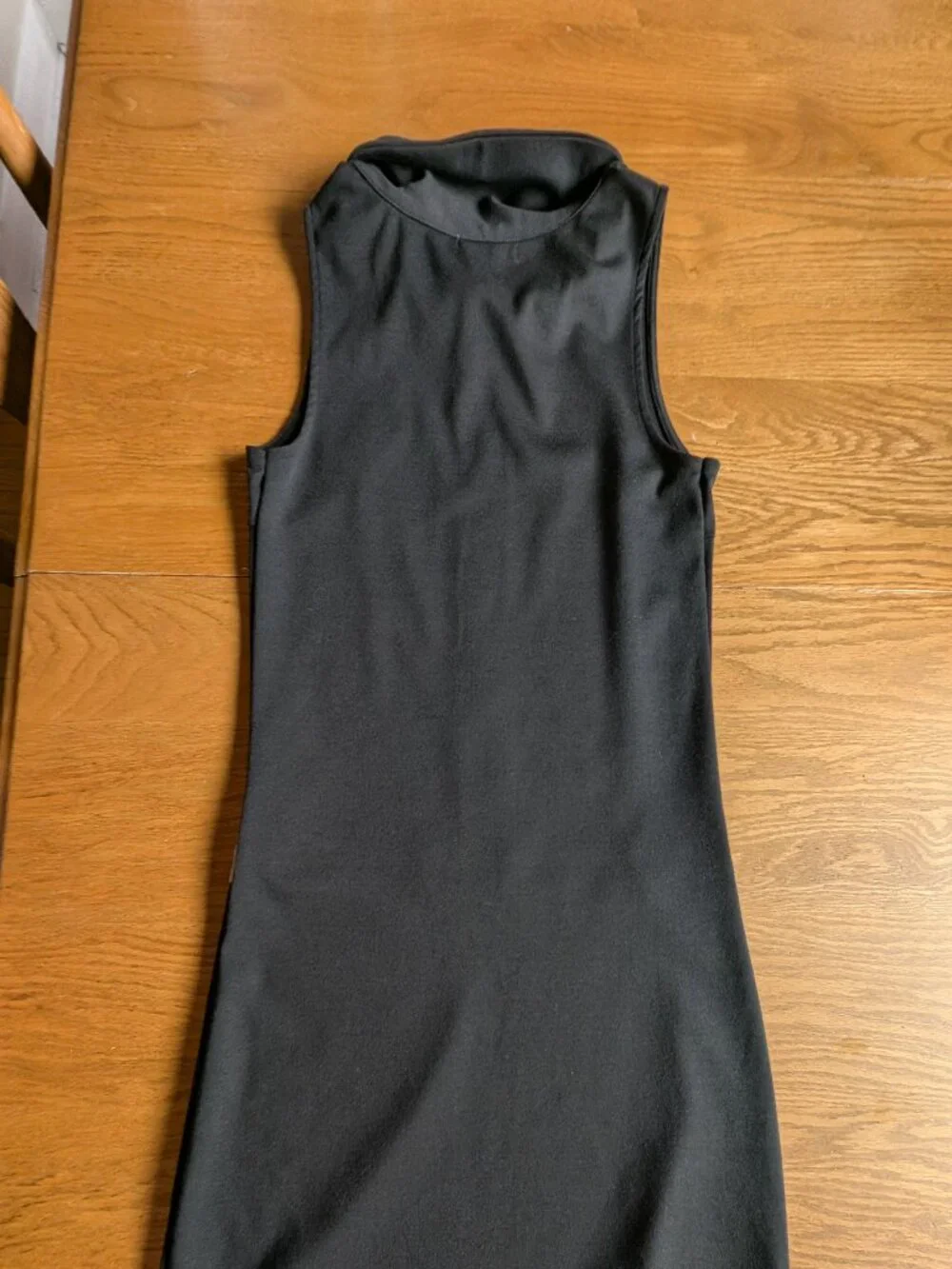 Dress - Picture 2 of 8